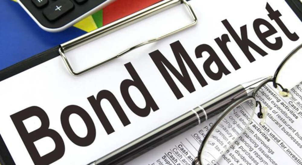 Investors Pile Out Of UK Property Funds after Bond Market Shock