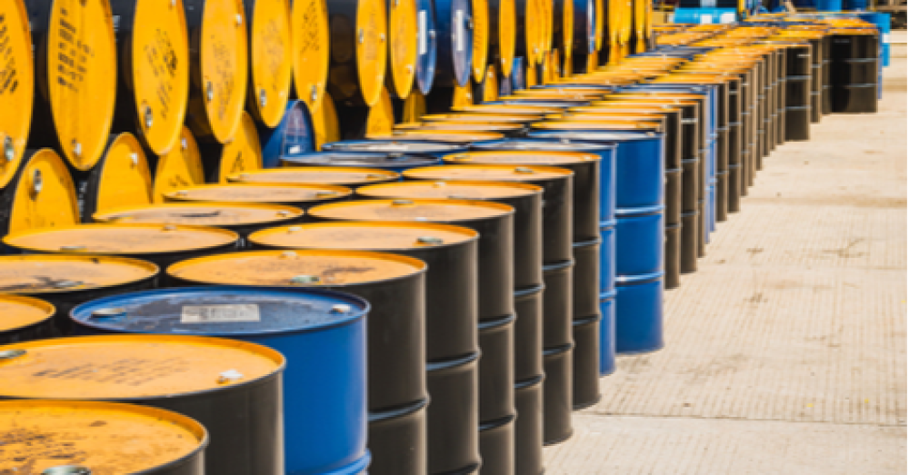 Oil Gains Amid Easing Concerns Over New Covid-19 Variant